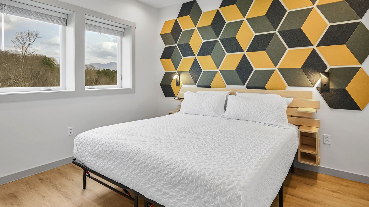 Photo of Bedroom in Weaverville