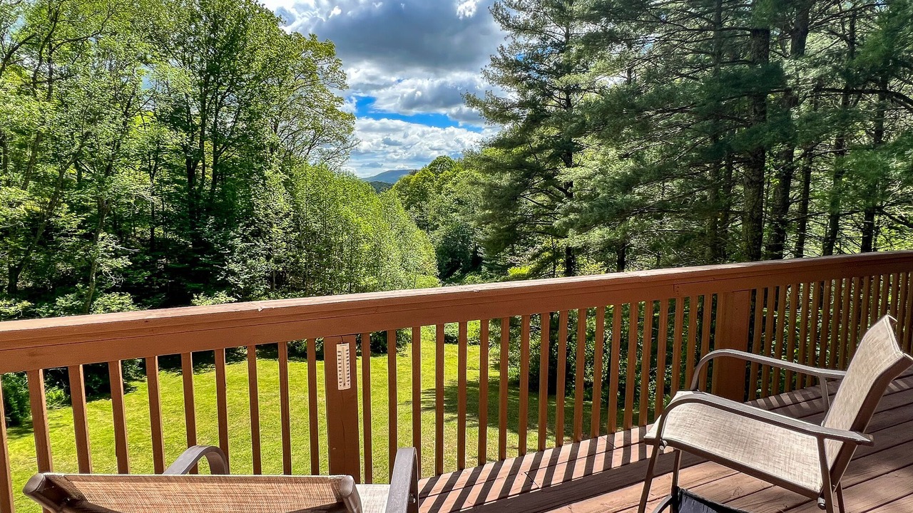 Photo of Outdoor in Grassy Creek