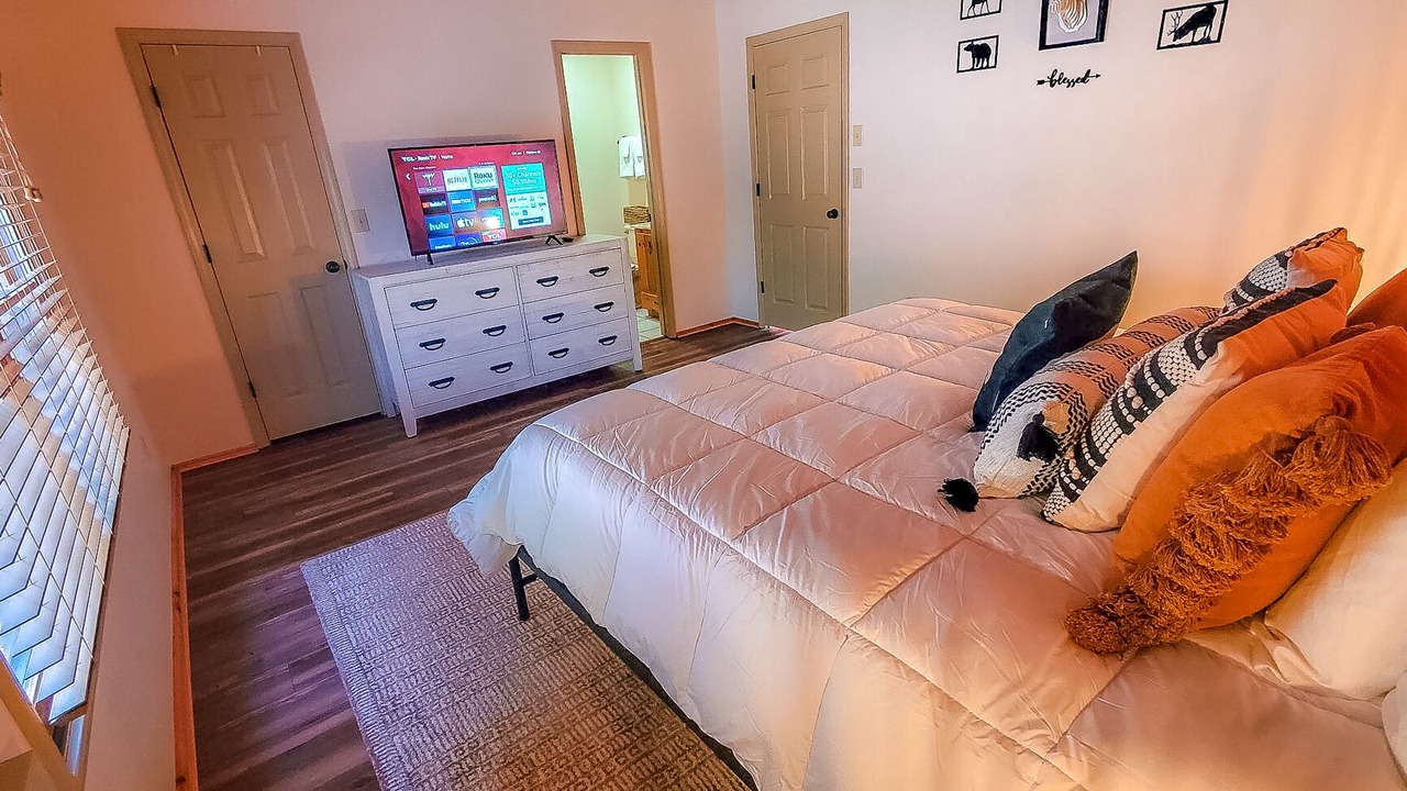 Photo of Bedroom in Grassy Creek