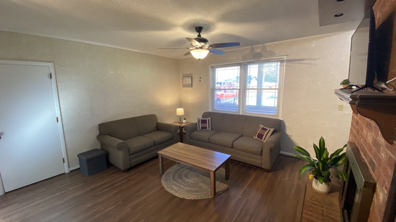 Photo of Livingroom in Hickory
