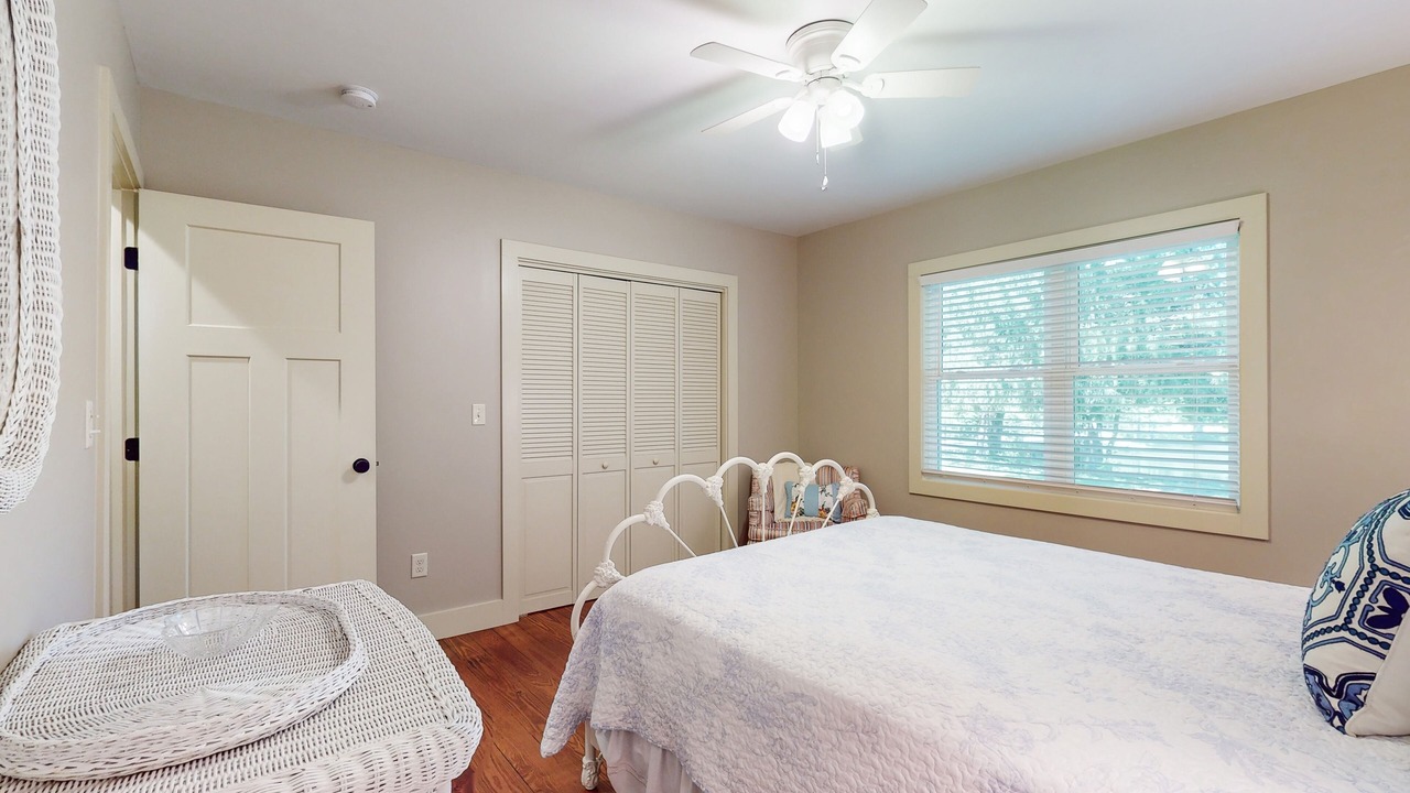 Photo of Bedroom in Flat Rock