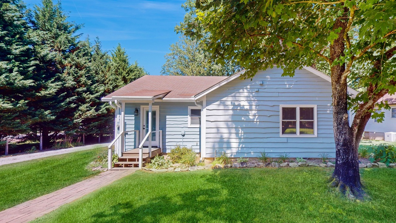 Photo of Outdoor in Flat Rock