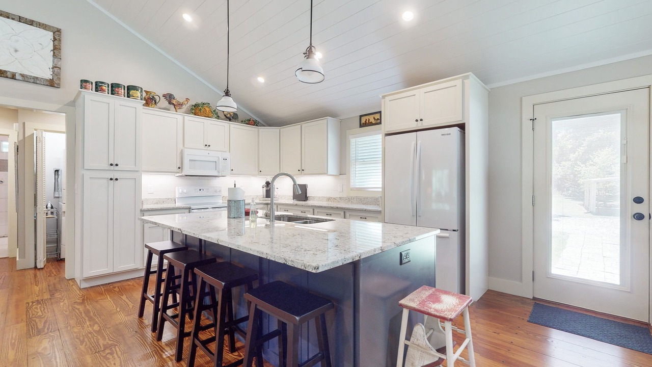 Photo of Kitchen in Flat Rock