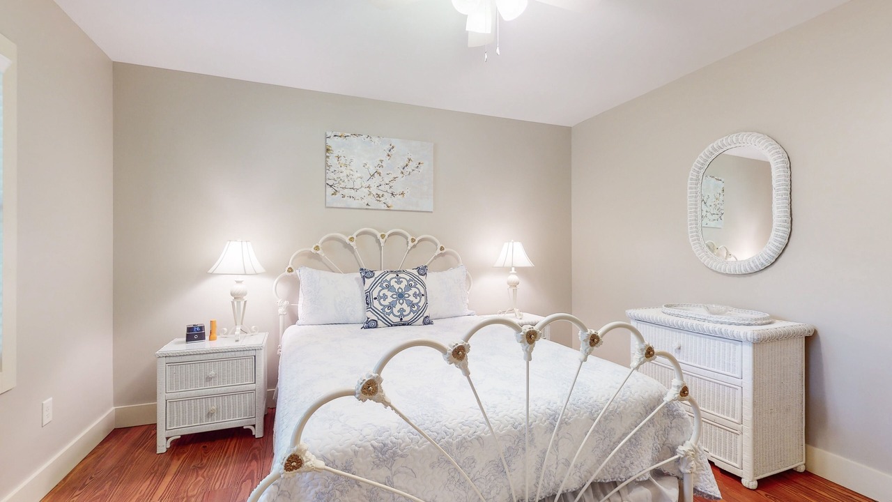 Photo of Bedroom in Flat Rock