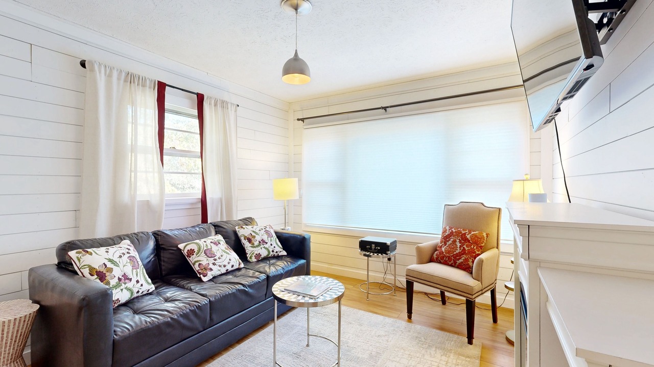 Photo of Livingroom in Bent Creek