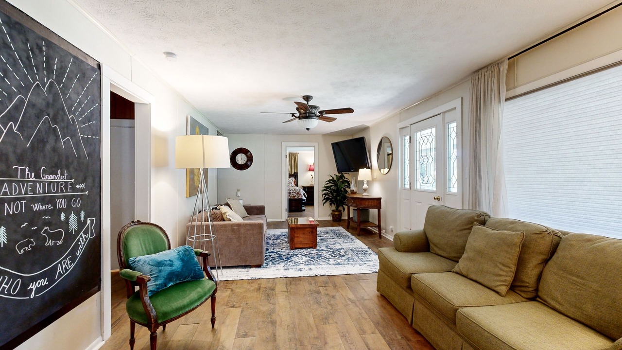Photo of Livingroom in Bent Creek