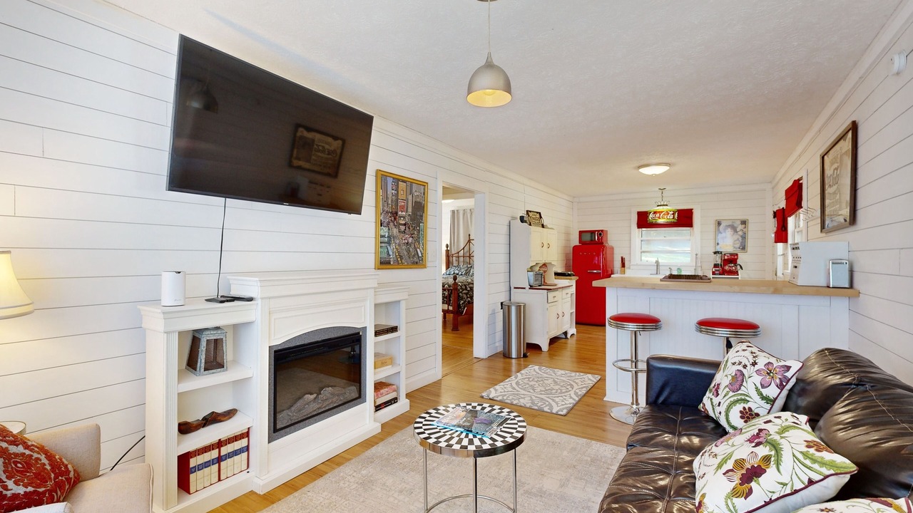Photo of Livingroom in Bent Creek