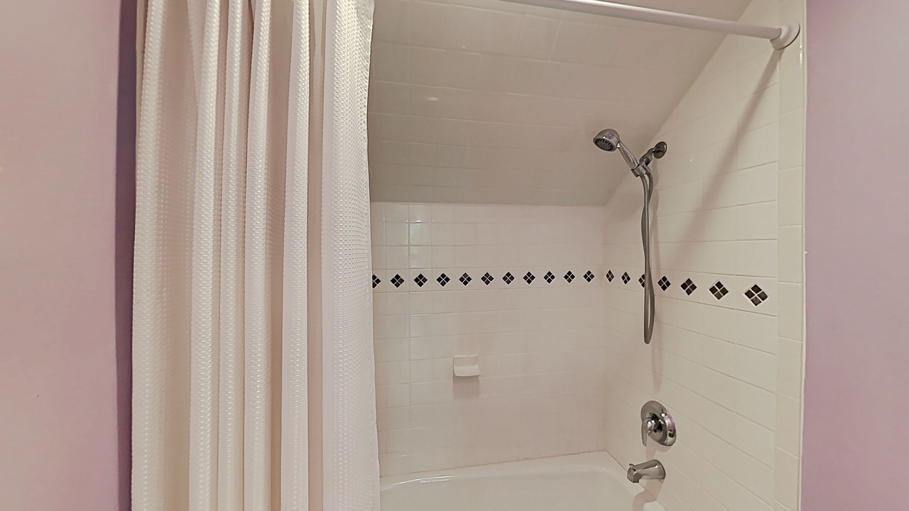 Photo of Bathroom in Alexander