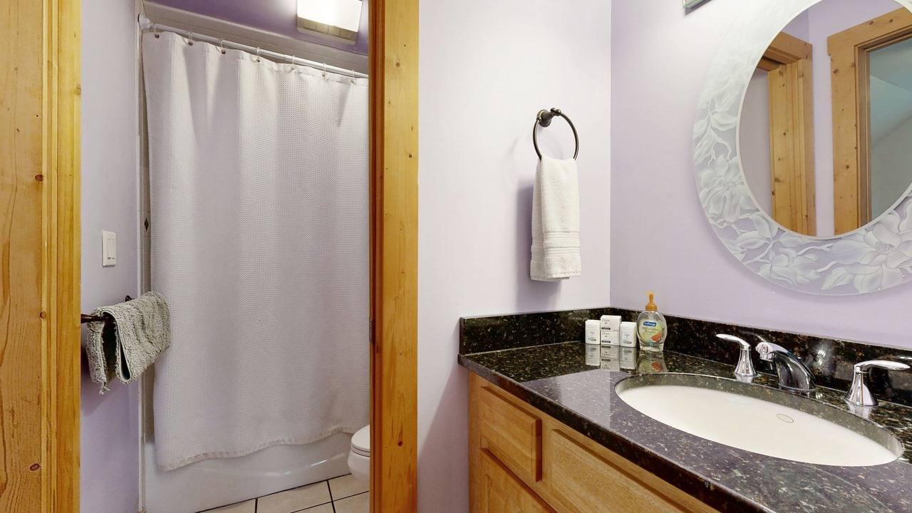 Photo of Bathroom in Alexander