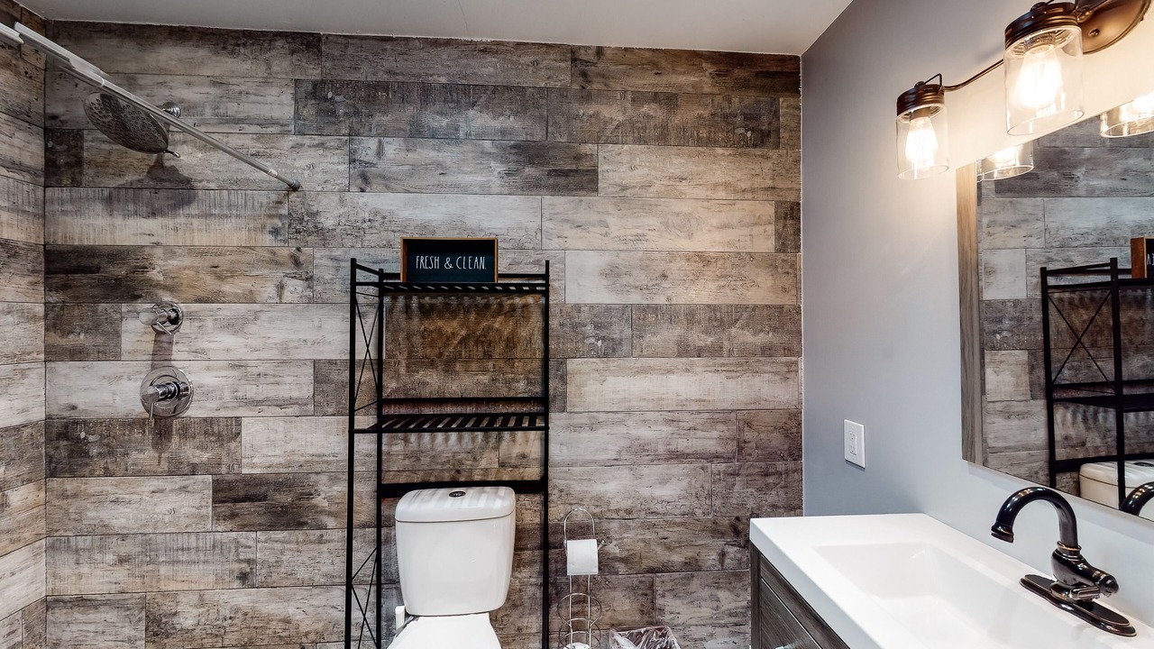 Photo of Bathroom in Hendersonville
