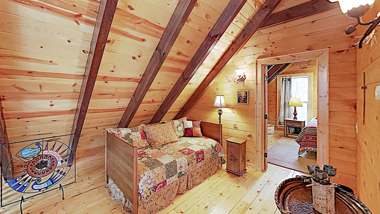 Photo of Bedroom in Maggie Valley