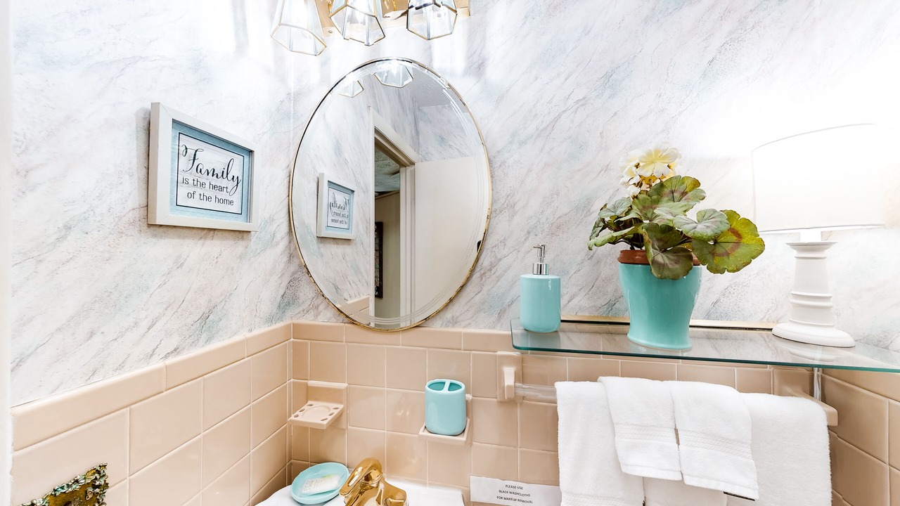 Photo of Bathroom in Swannanoa