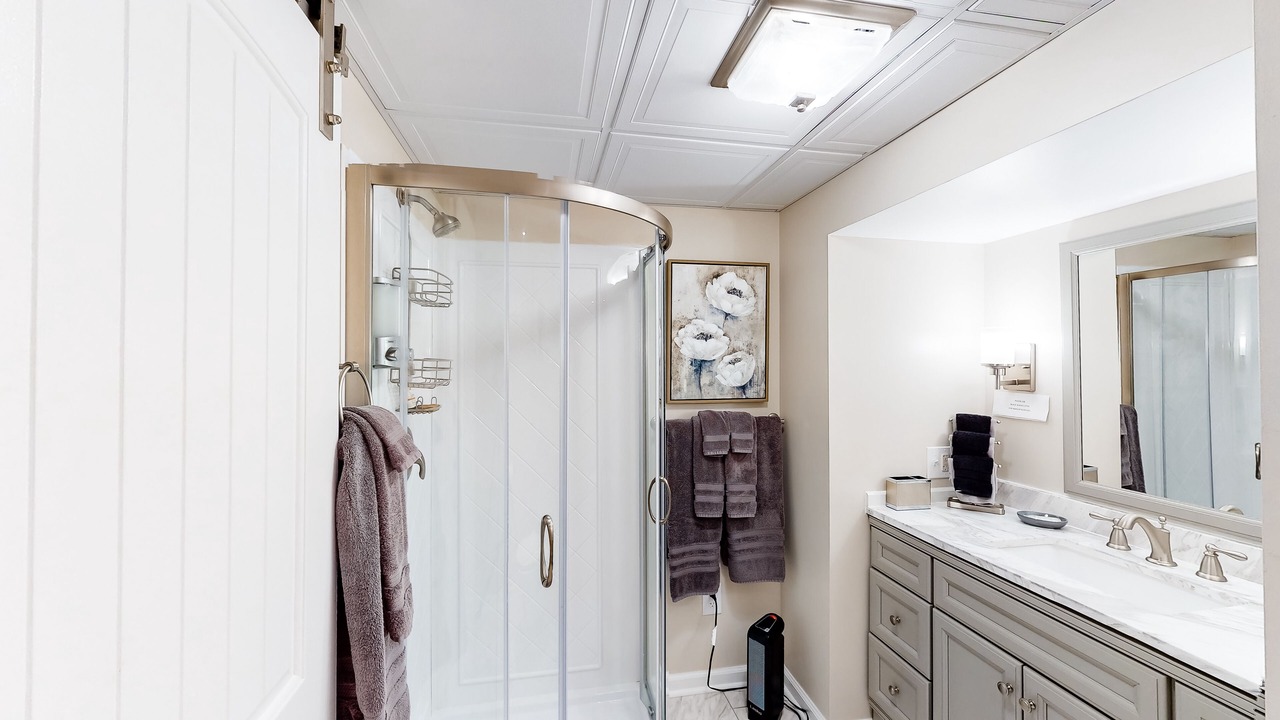Photo of Bathroom in Swannanoa