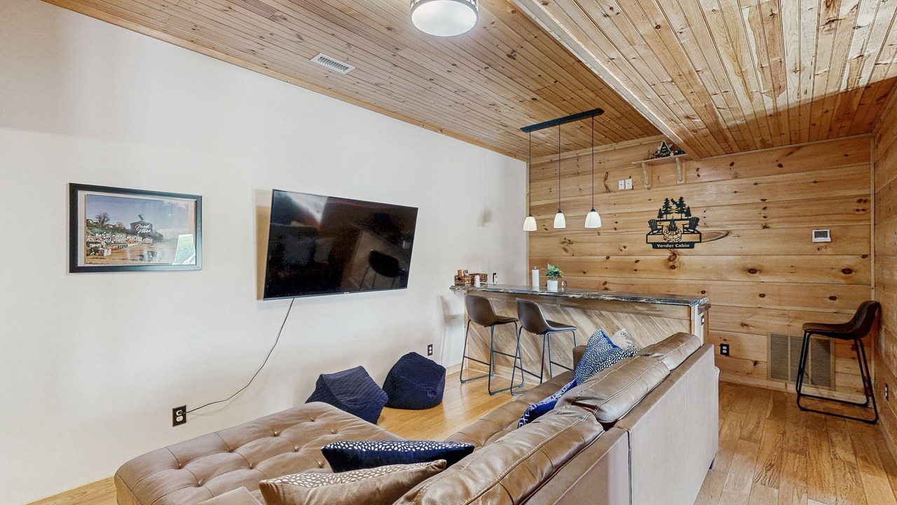 Photo of Livingroom in Mills River