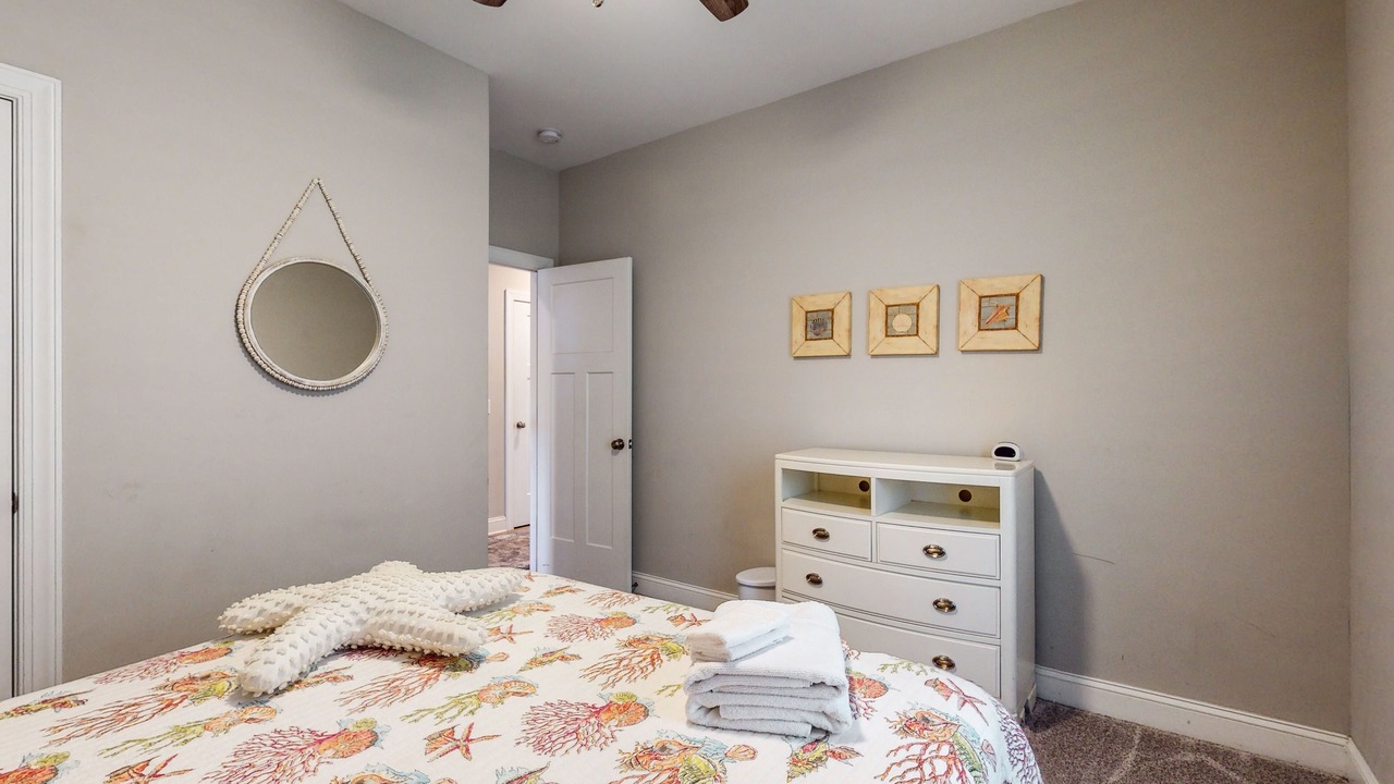 Photo of Bedroom in Caswell Beach