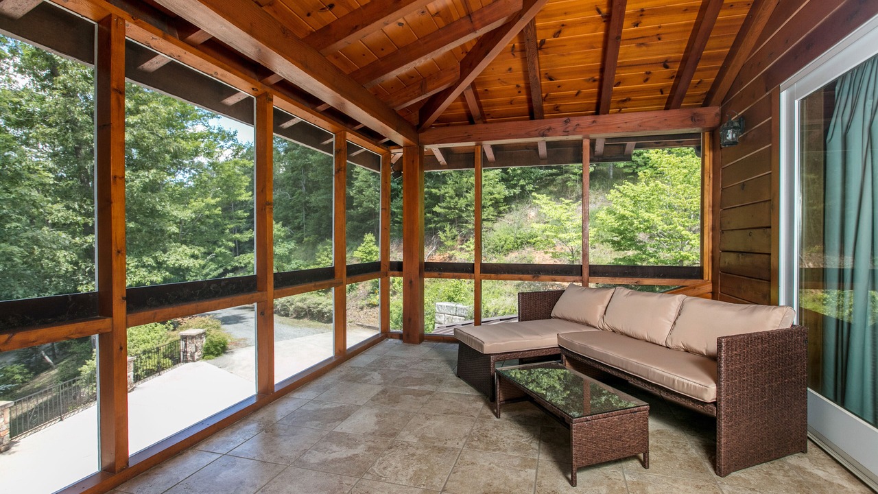 Photo of Livingroom in Rutherfordton