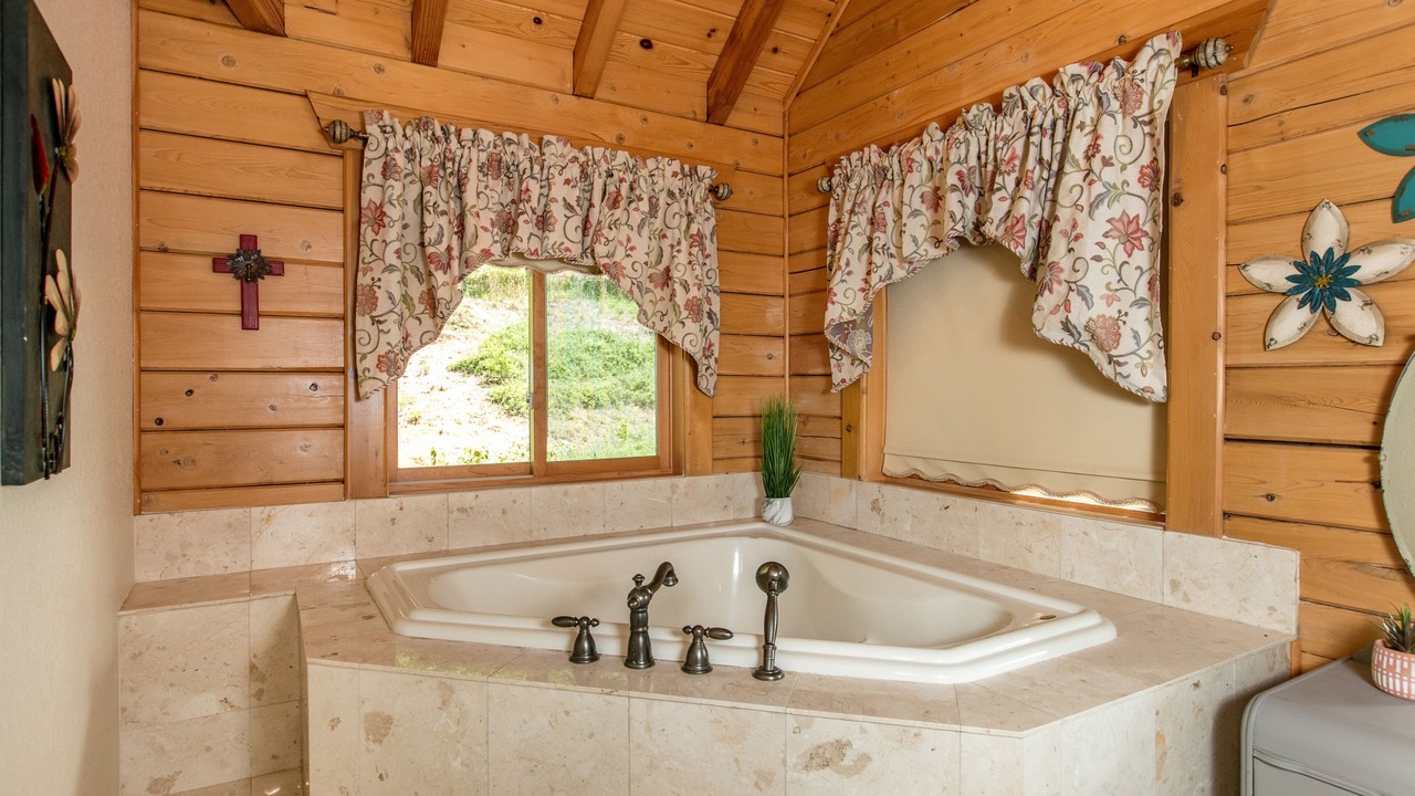 Photo of Bathroom in Rutherfordton