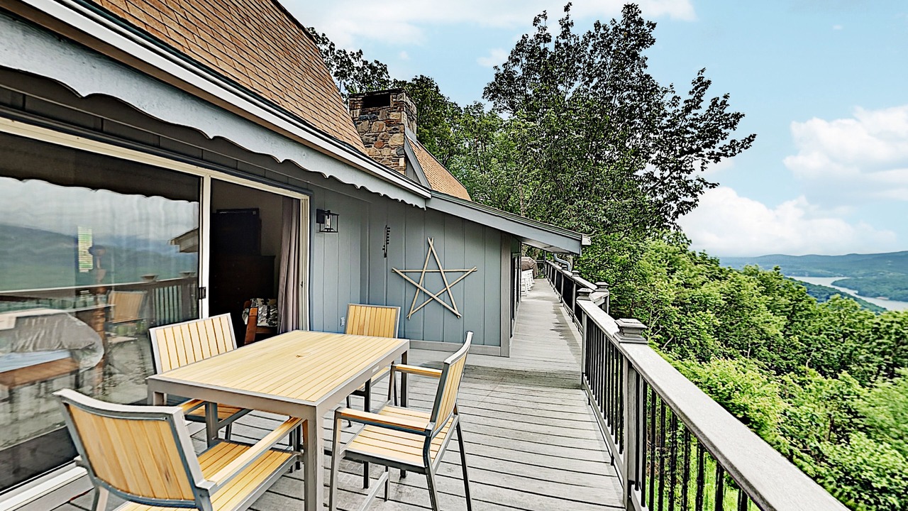 Photo of Outdoor in Lake Lure