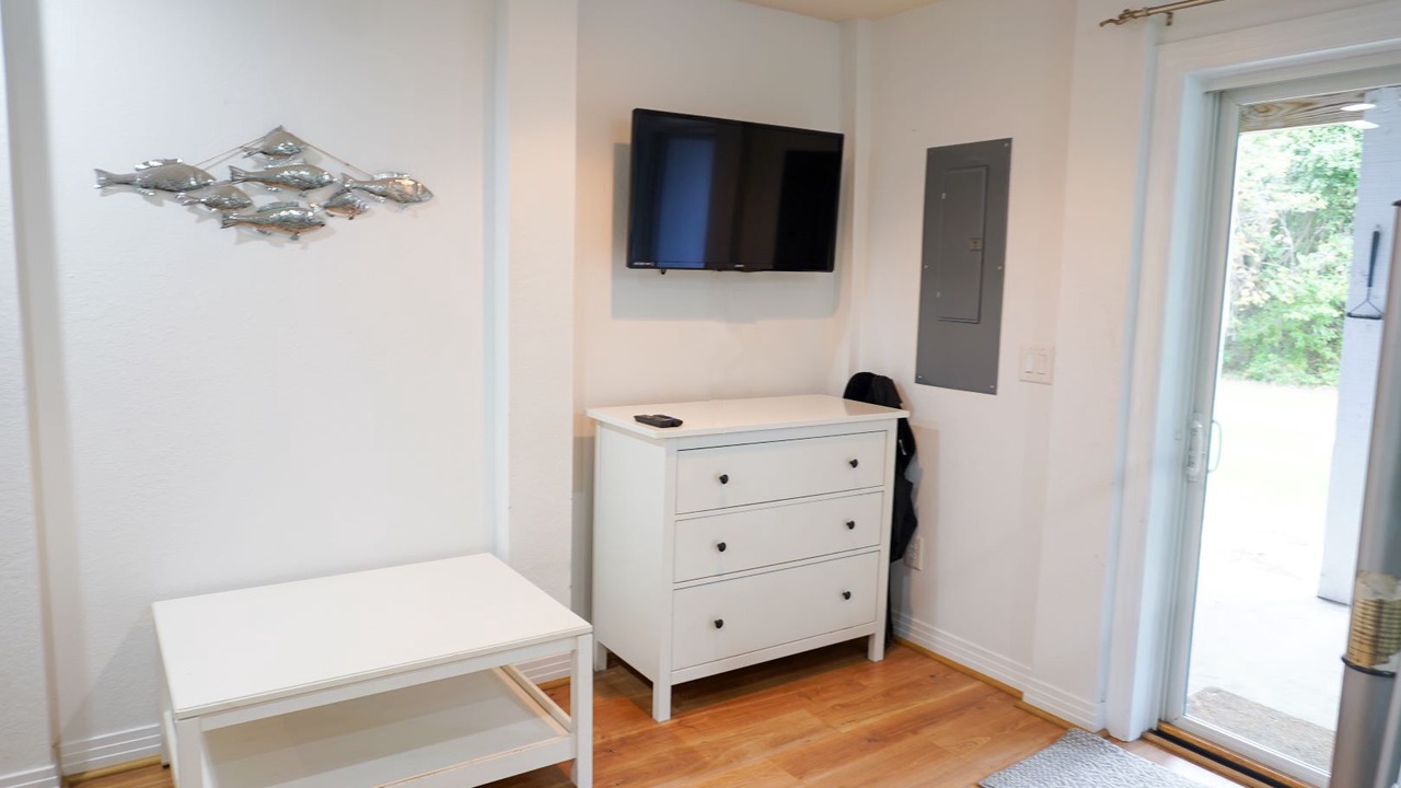 Photo of Bedroom in Bermuda Bay