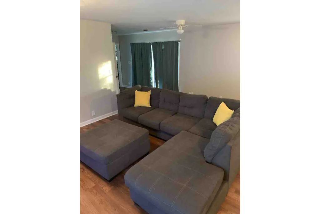 Photo of Livingroom in Crestline Heights
