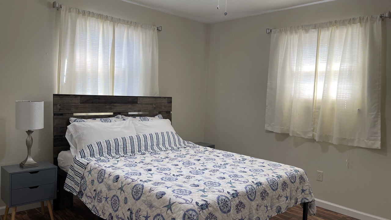 Photo of Bedroom in Myrtle Grove