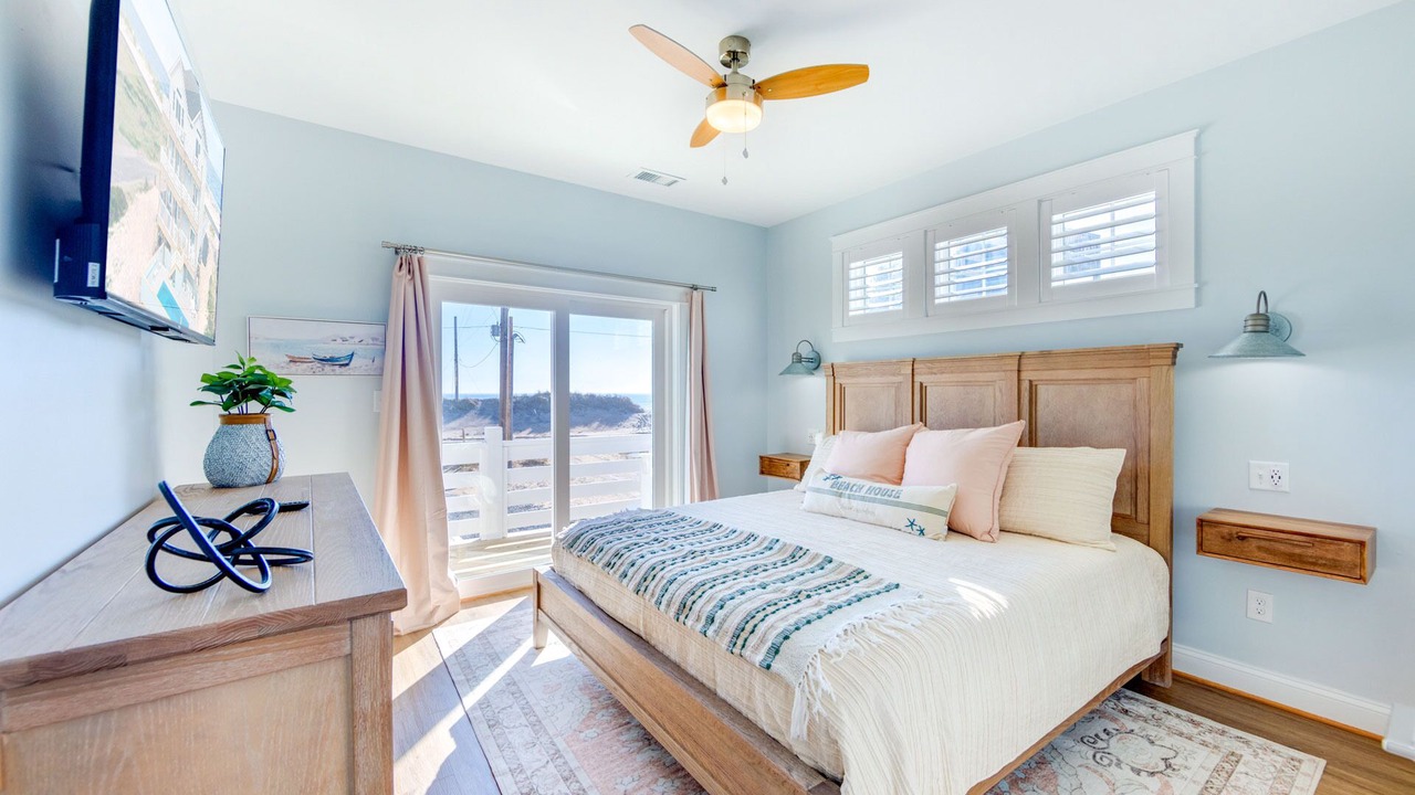 Photo of Others in Hatteras