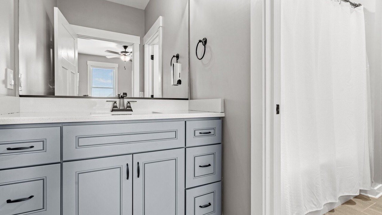 Photo of Bathroom in Bermuda Bay