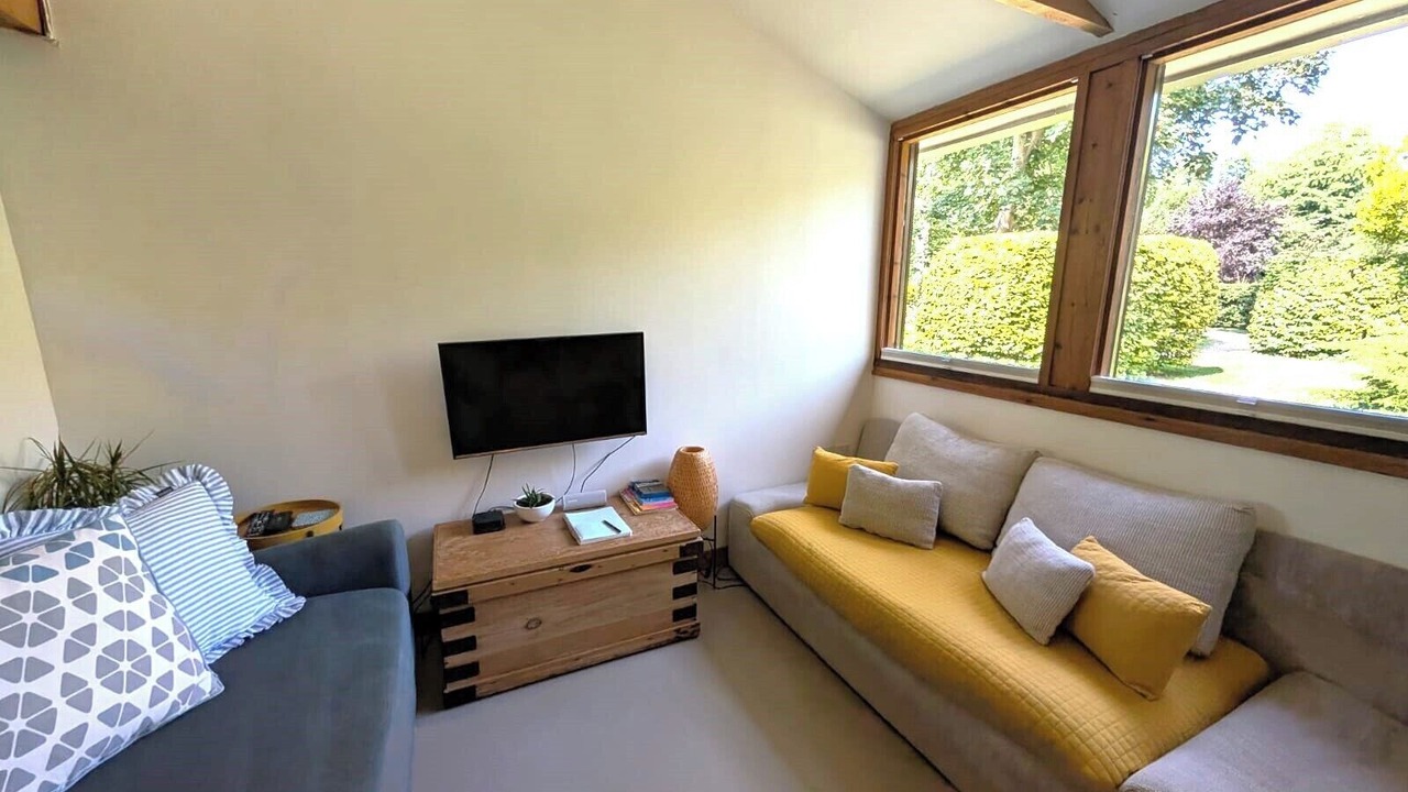 Photo of Livingroom in Chichester