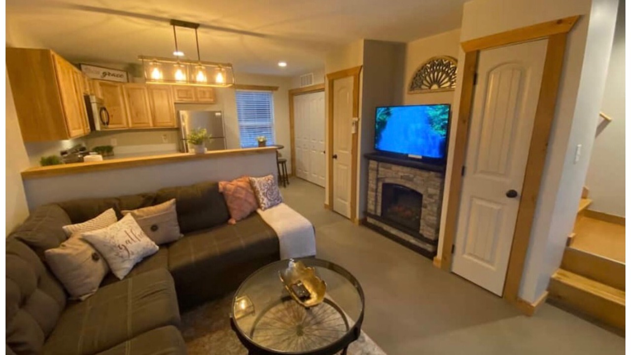 Photo of Livingroom in Winston - Salem