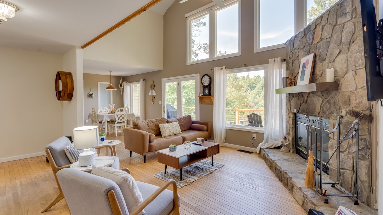 Photo of Livingroom in Marble