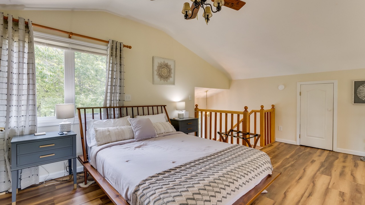 Photo of Bedroom in Marble