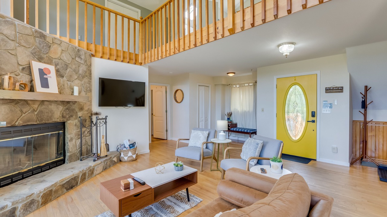 Photo of Livingroom in Marble