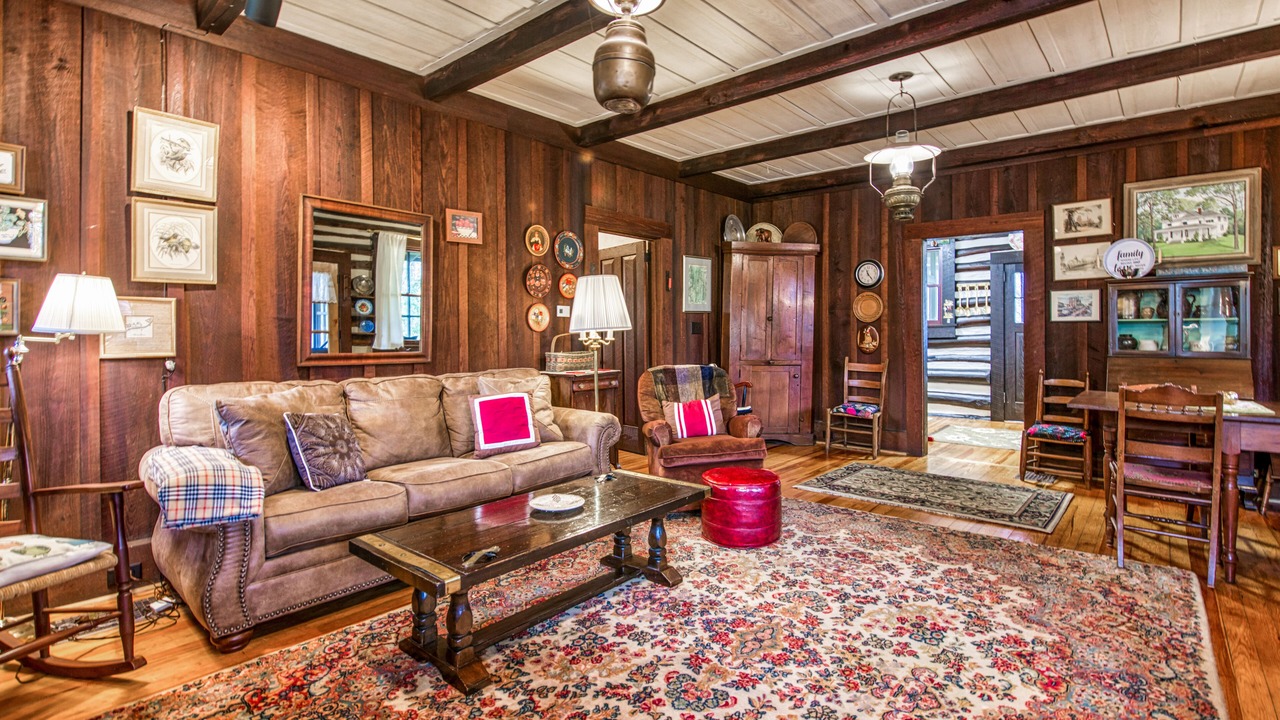 Photo of Livingroom in Lake Junaluska