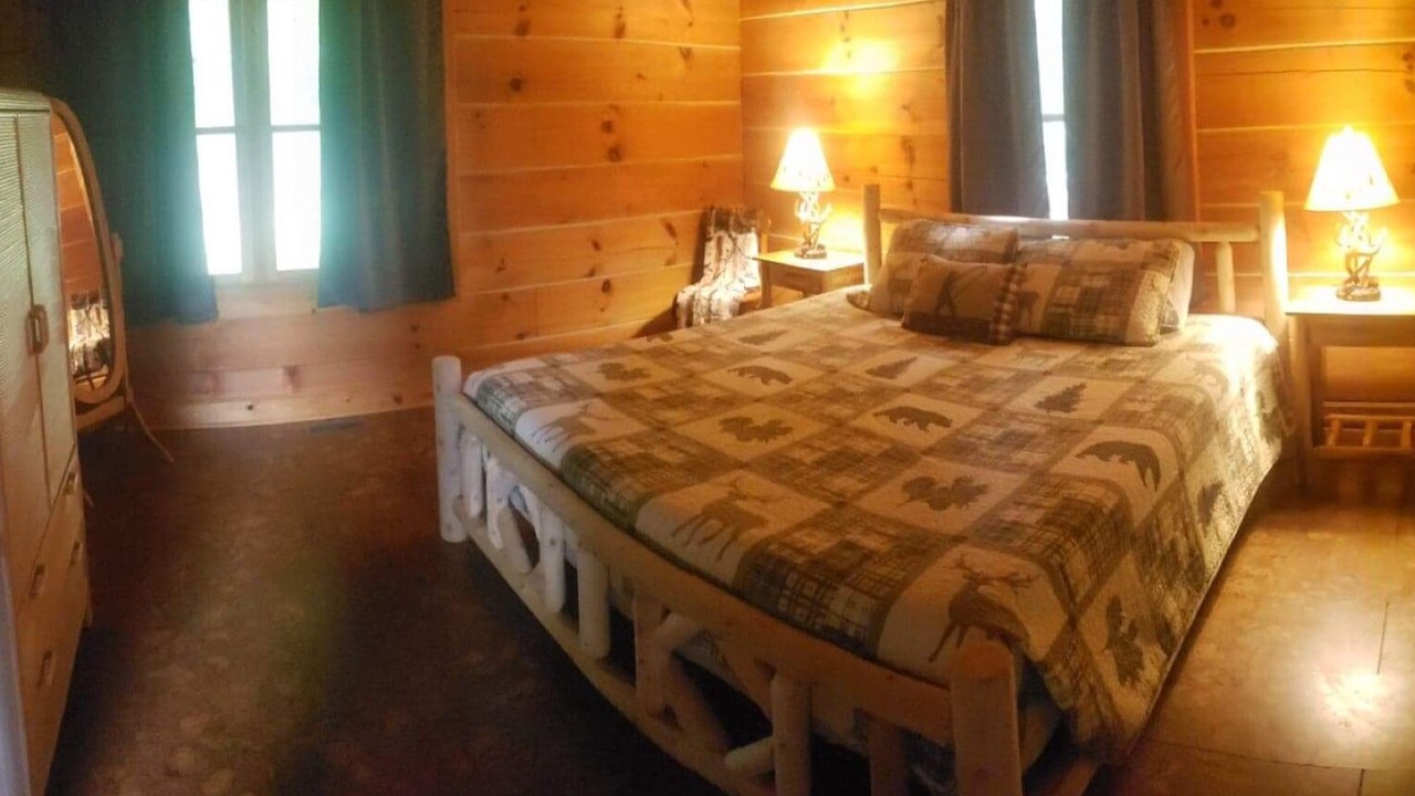 Photo of Bedroom in Swannanoa