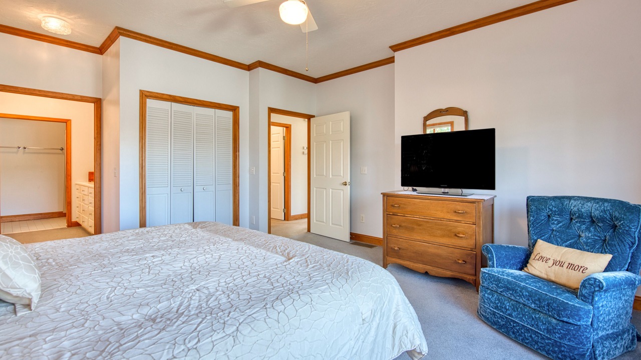 Photo of Bedroom in Waynesville