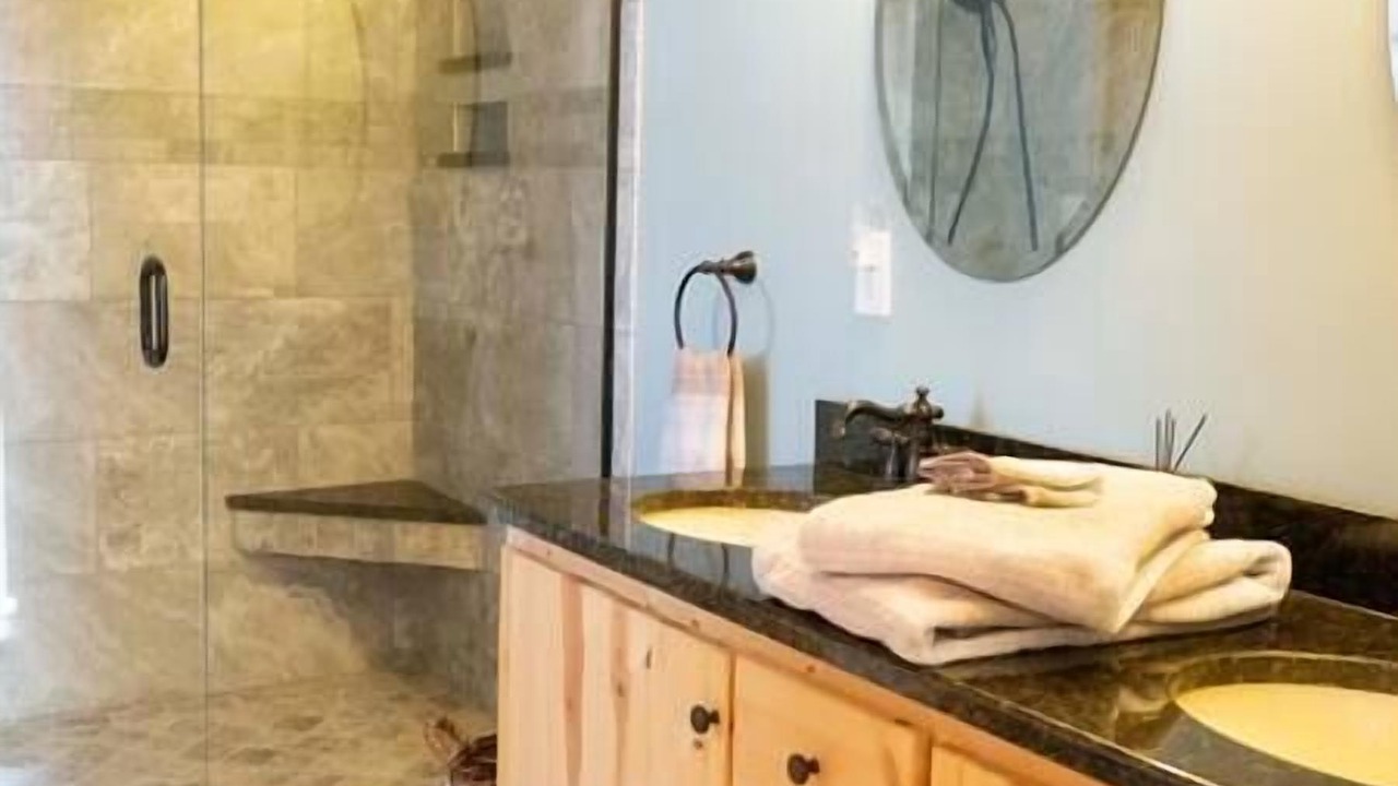 Photo of Bathroom in Hamptonville