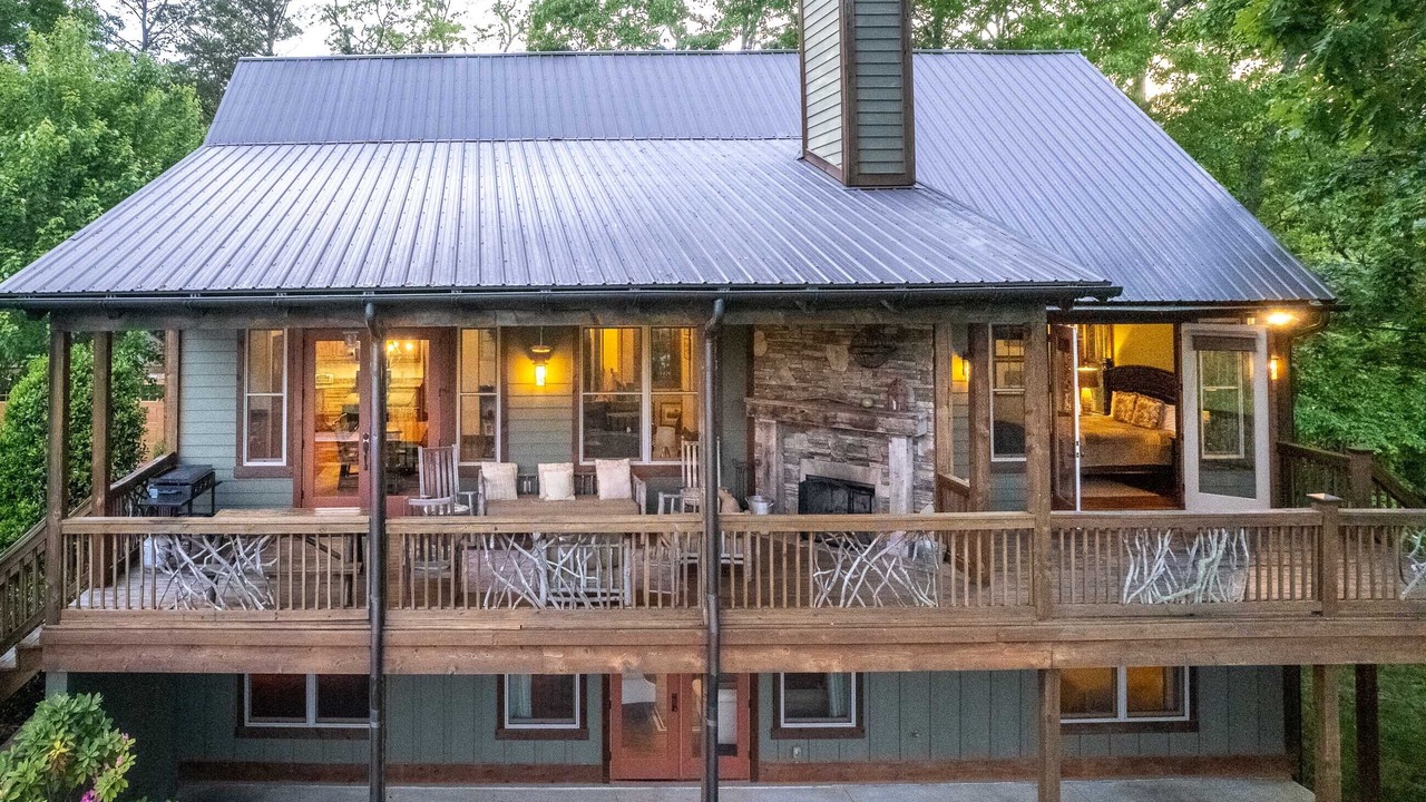 Photo of Patio Balcony in Cullowhee