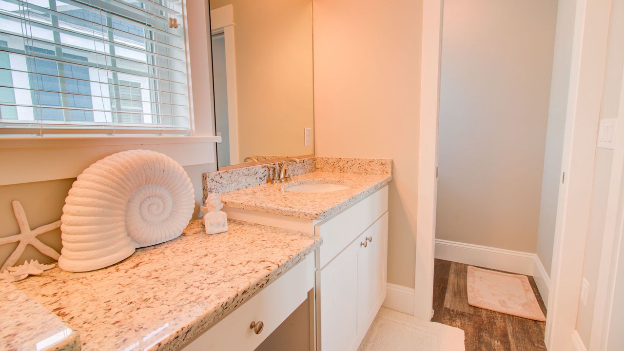 Photo of Bathroom in Bermuda Bay