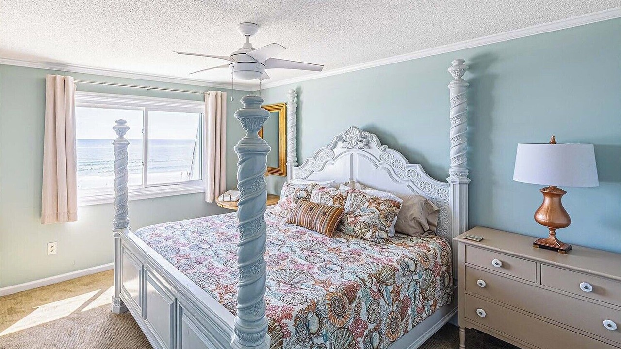 Photo of Bedroom in Ash