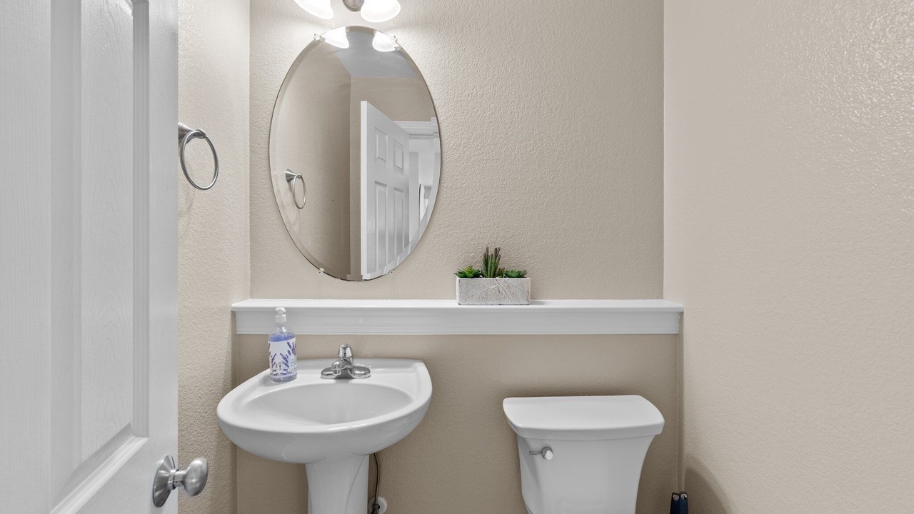 Photo of Bathroom in Wind Over Waves