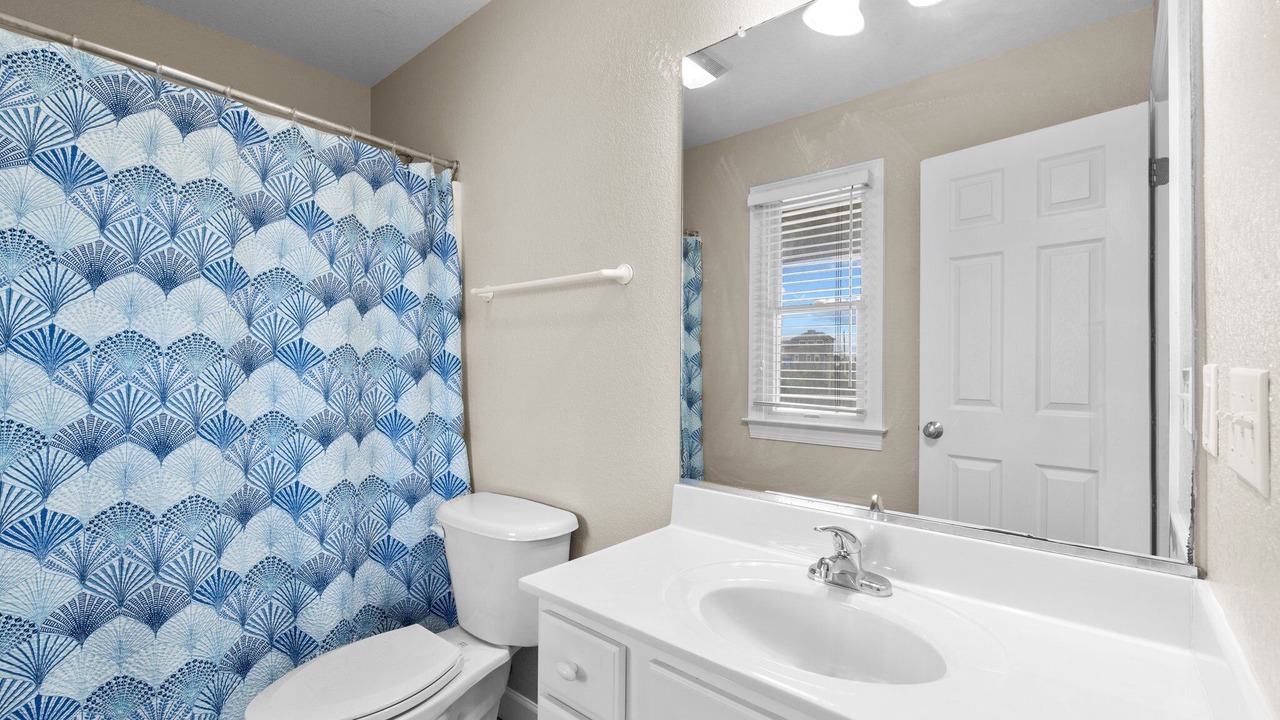 Photo of Bathroom in Wind Over Waves