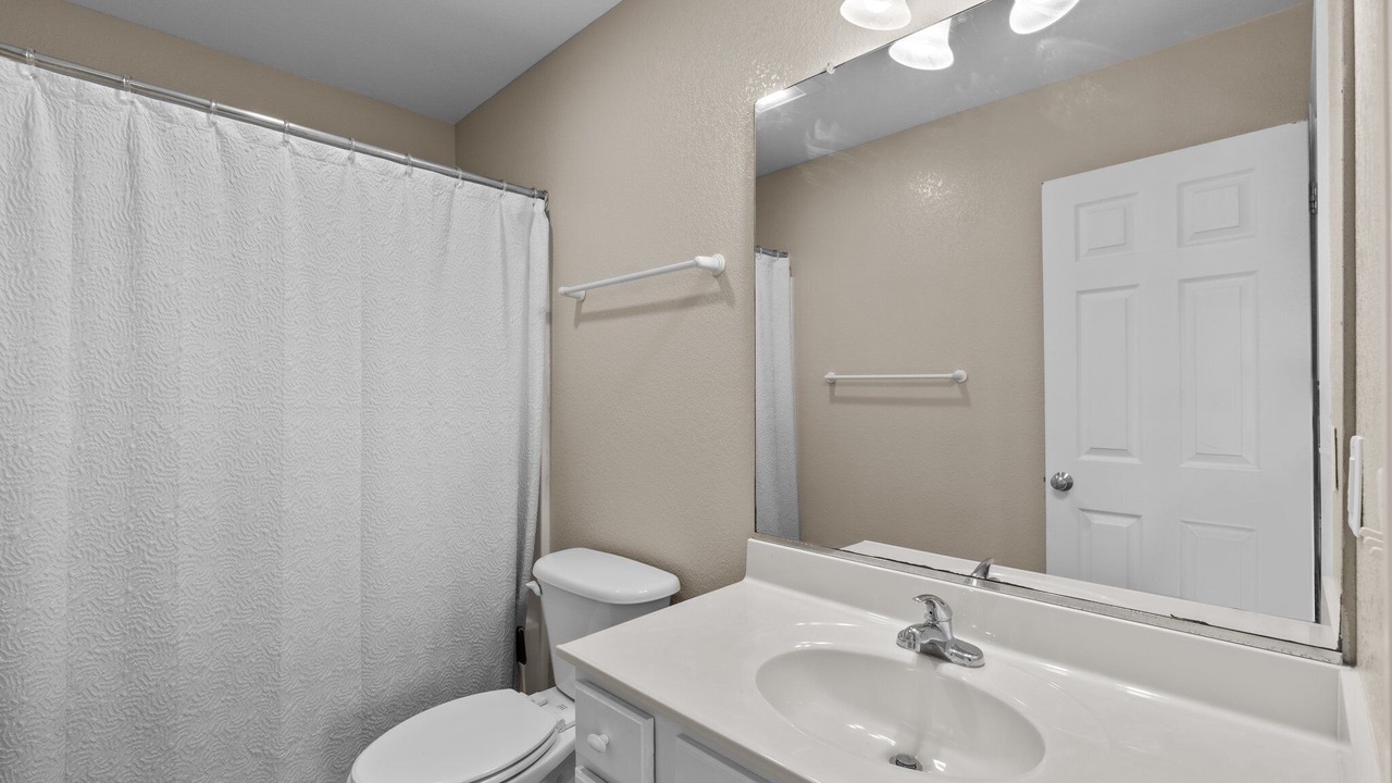 Photo of Bathroom in Wind Over Waves