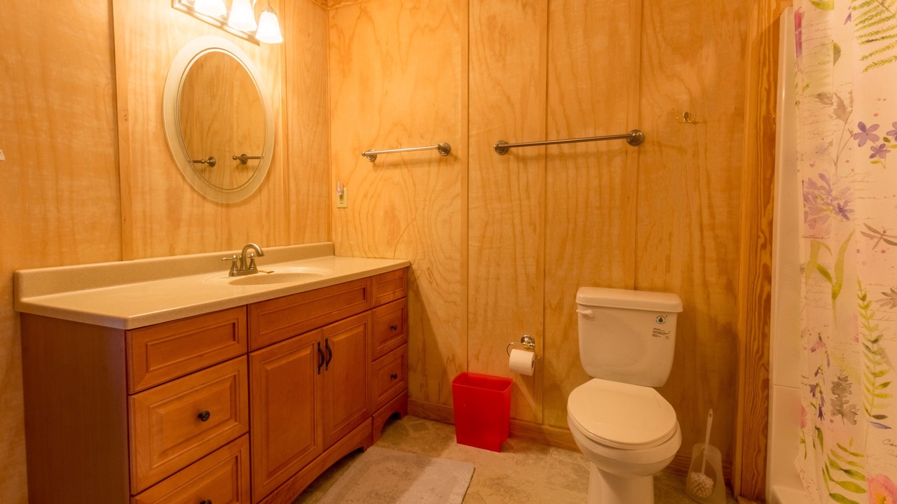 Photo of Bathroom in Southern Shores