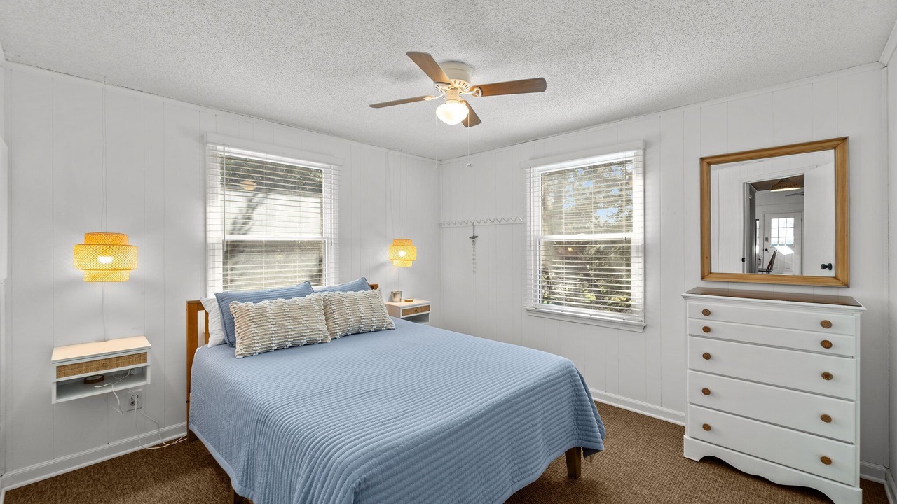 Photo of Bedroom in Hatteras Island