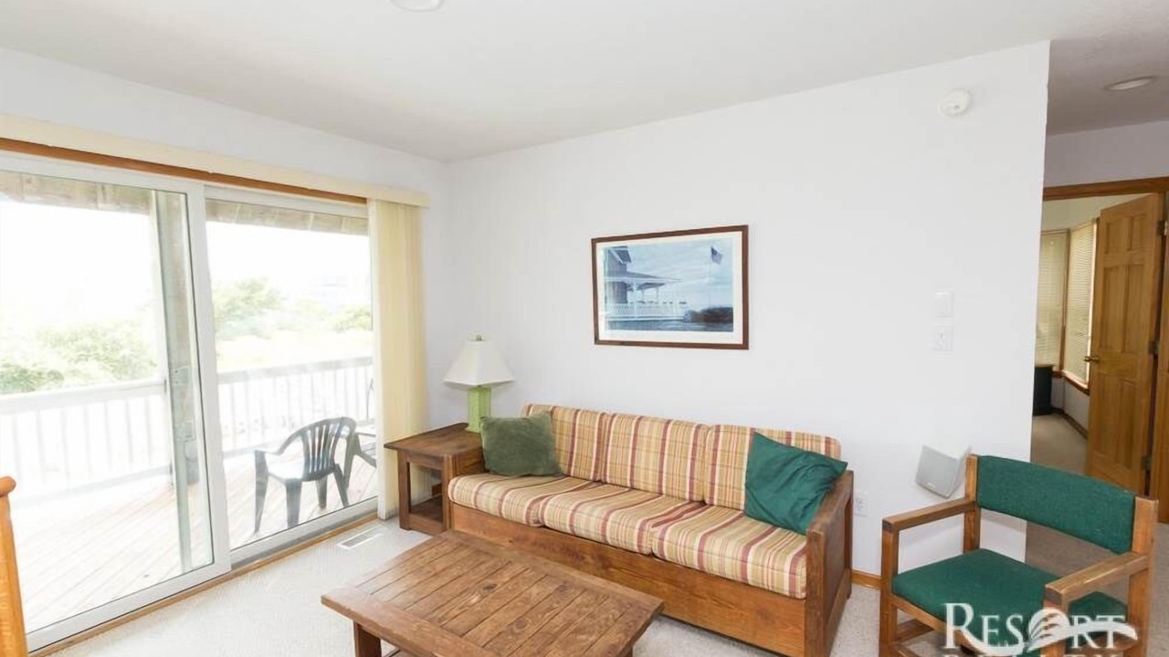 Photo of Livingroom in Whalehead Beach