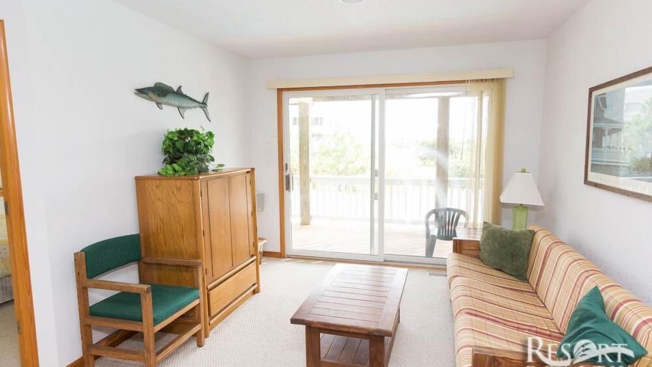 Photo of Livingroom in Whalehead Beach