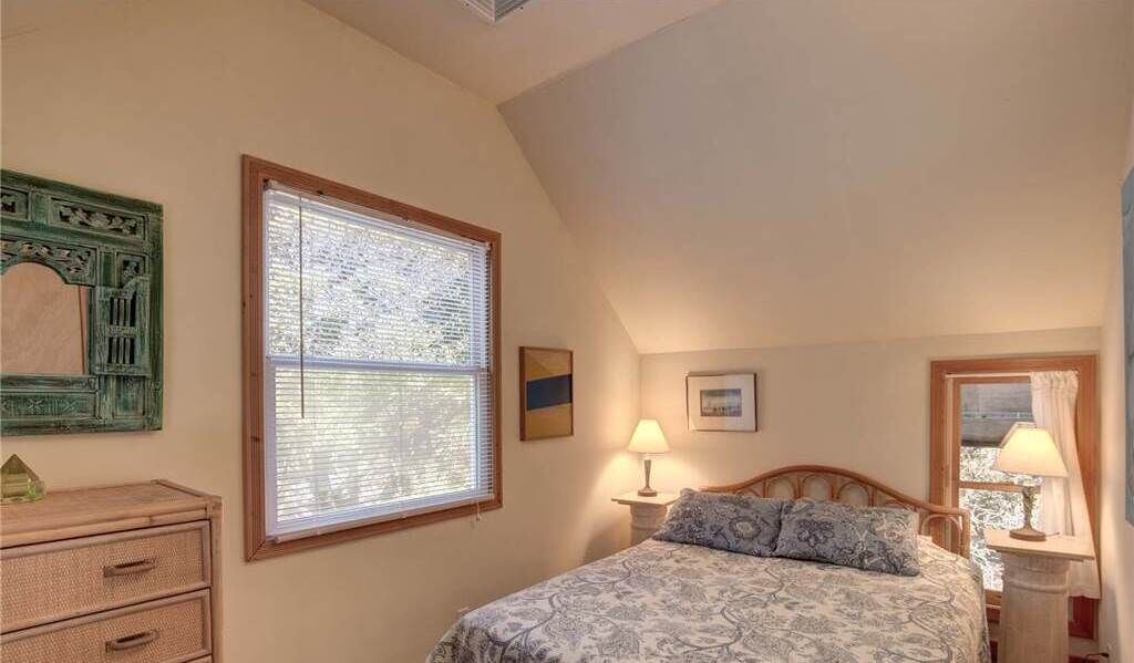 Photo of Bedroom in Ocean Hill