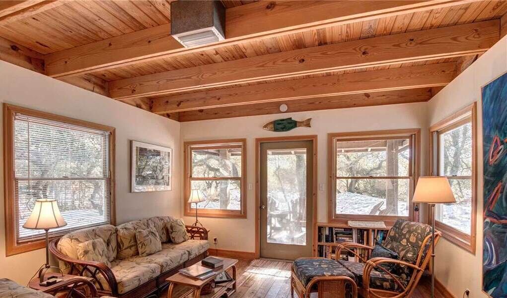 Photo of Livingroom in Ocean Hill