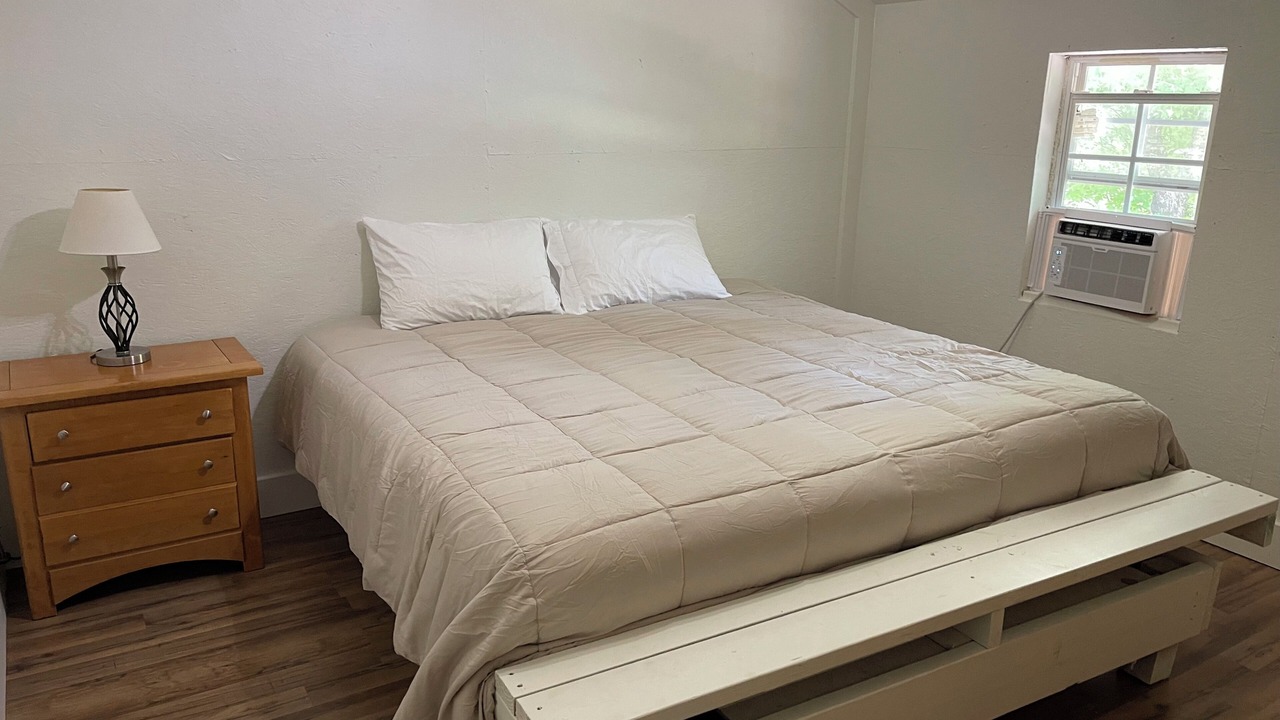 Photo of Bedroom in Hohenwald