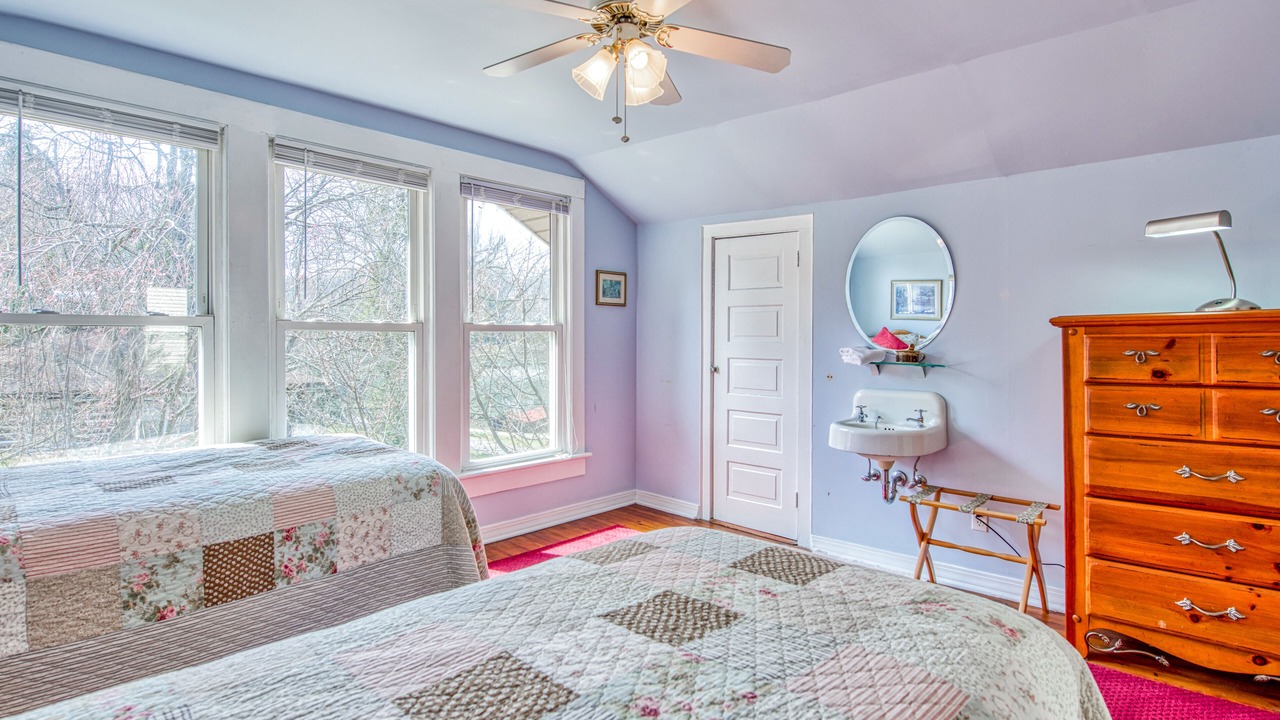 Photo of Bedroom in Lake Junaluska